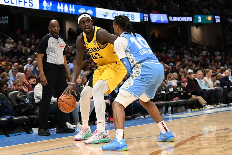 CLEVELAND, OH - JANUARY 12: Pascal Siakam #43 of the Indiana Pacers handles the ball during the game against the Cleveland Cavaliers on January 12, 2025 at Rocket Mortgage FieldHouse in Cleveland, Ohio. NOTE TO USER: User expressly acknowledges and agrees that, by downloading and/or using this Photograph, user is consenting to the terms and conditions of the Getty Images License Agreement. Mandatory Copyright Notice: Copyright 2025 NBAE (Photo by Brian Kolin/NBAE via Getty Images)