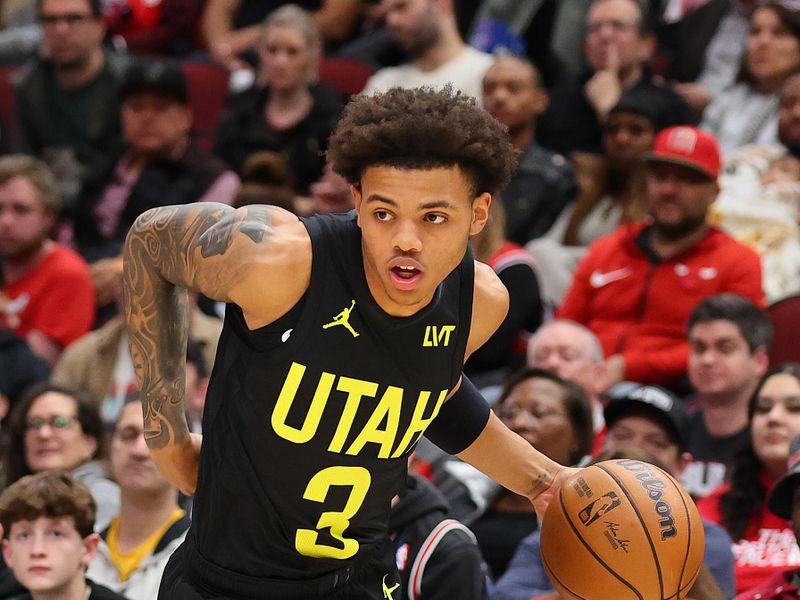 CHICAGO, ILLINOIS - NOVEMBER 06: Keyonte George #3 of the Utah Jazz drives to the basket against the Chicago Bulls during the second half at the United Center on November 06, 2023 in Chicago, Illinois. NOTE TO USER: User expressly acknowledges and agrees that, by downloading and or using this photograph, User is consenting to the terms and conditions of the Getty Images License Agreement. (Photo by Michael Reaves/Getty Images)