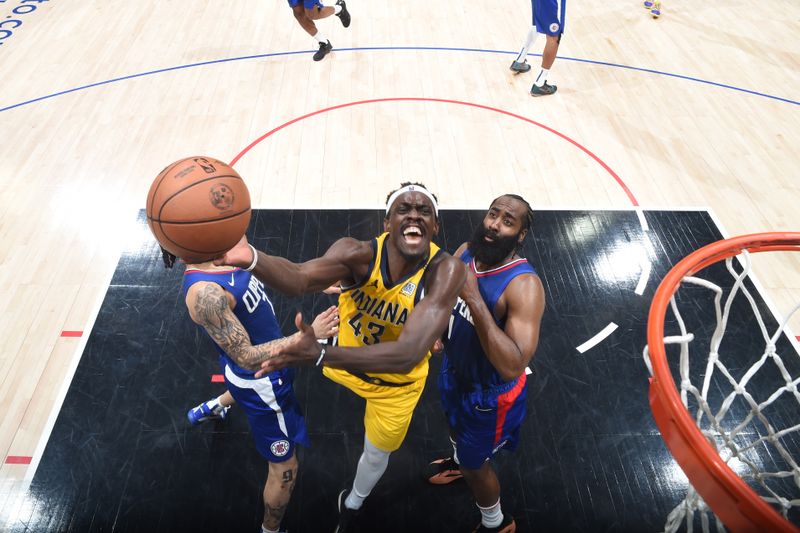 LOS ANGELES, CA - MARCH 25: Pascal Siakam #43 of the Indiana Pacers drives to the basket during the game against the LA Clippers on March 25, 2024 at Crypto.Com Arena in Los Angeles, California. NOTE TO USER: User expressly acknowledges and agrees that, by downloading and/or using this Photograph, user is consenting to the terms and conditions of the Getty Images License Agreement. Mandatory Copyright Notice: Copyright 2024 NBAE (Photo by Adam Pantozzi/NBAE via Getty Images)