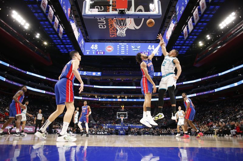 DETROIT, MI - March 11: Grant Williams #2 of the Charlotte Hornets drives to the basket during the game against the Detroit Pistons on March 11, 2024 at Little Caesars Arena in Detroit, Michigan. NOTE TO USER: User expressly acknowledges and agrees that, by downloading and/or using this photograph, User is consenting to the terms and conditions of the Getty Images License Agreement. Mandatory Copyright Notice: Copyright 2024 NBAE (Photo by Brian Sevald/NBAE via Getty Images)