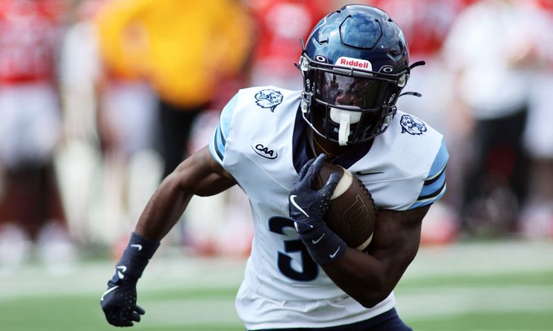 Sep 21, 2024; College Park, Maryland, USA; Villanova Wildcats running back Ja'briel Mace (30) runs with the football against the Maryland Terrapins during the first quarter at SECU Stadium. Mandatory Credit: Daniel Kucin Jr.-Imagn Images


