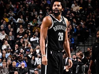 BROOKLYN, NY - DECEMBER 23: Spencer Dinwiddie #26 of the Brooklyn Nets looks on during the game against the Detroit Pistons on December 23, 2023 at Barclays Center in Brooklyn, New York. NOTE TO USER: User expressly acknowledges and agrees that, by downloading and or using this Photograph, user is consenting to the terms and conditions of the Getty Images License Agreement. Mandatory Copyright Notice: Copyright 2023 NBAE (Photo by David Dow/NBAE via Getty Images)