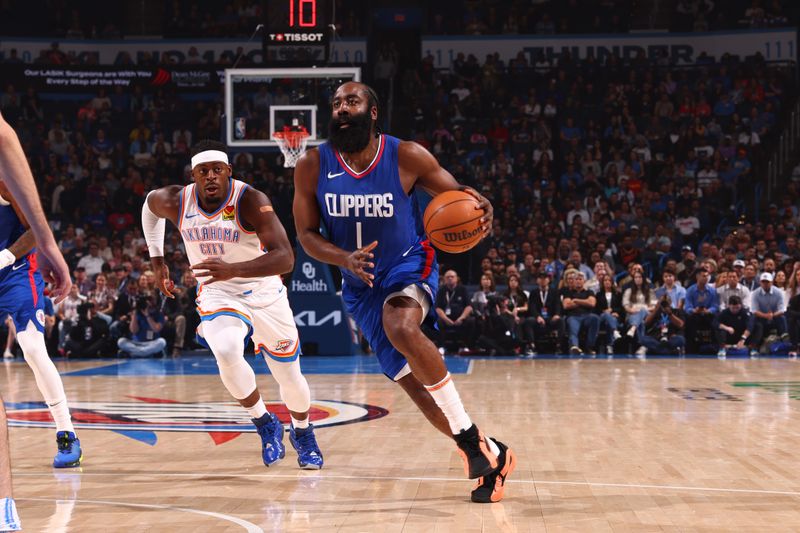 OKLAHOMA CITY, OK - FEBRUARY 22: James Harden #1 of the LA Clippers drives to the basket during the game against the Oklahoma City Thunder on February 22SF, 2024 at Paycom Arena in Oklahoma City, Oklahoma. NOTE TO USER: User expressly acknowledges and agrees that, by downloading and or using this photograph, User is consenting to the terms and conditions of the Getty Images License Agreement. Mandatory Copyright Notice: Copyright 2024 NBAE (Photo by Zach Beeker/NBAE via Getty Images)