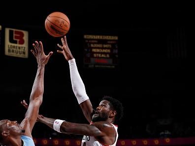 PORTLAND, OR - NOVEMBER 5: Deandre Ayton #2 of the Portland Trail Blazers shoots the ball over defender and former Phoenix Suns teammate Bismack Biyombo #18 of the Memphis Grizzlies during the game on November 5, 2023 at the Moda Center Arena in Portland, Oregon. NOTE TO USER: User expressly acknowledges and agrees that, by downloading and or using this photograph, user is consenting to the terms and conditions of the Getty Images License Agreement. Mandatory Copyright Notice: Copyright 2023 NBAE (Photo by Cameron Browne/NBAE via Getty Images)