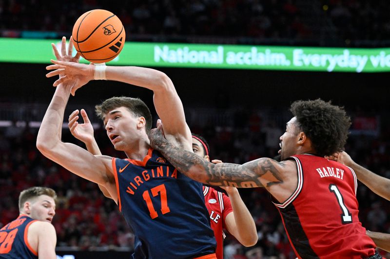 Virginia Cavaliers Soar Over Louisville Cardinals with Grunloh's Towering Defense