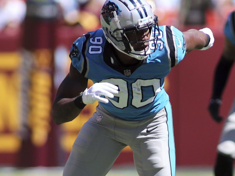 Carolina Panthers vs Green Bay Packers: Jadeveon Clowney Set to Shine at Lambeau Field