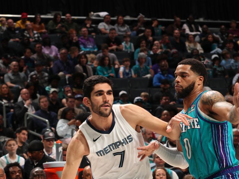 CHARLOTTE, NC - FEBRUARY 10:  Santi Aldama #7 of the Memphis Grizzlies goes to the basket during the game on February 10, 2024 at Spectrum Center in Charlotte, North Carolina. NOTE TO USER: User expressly acknowledges and agrees that, by downloading and or using this photograph, User is consenting to the terms and conditions of the Getty Images License Agreement.  Mandatory Copyright Notice:  Copyright 2024 NBAE (Photo by Kent Smith/NBAE via Getty Images)