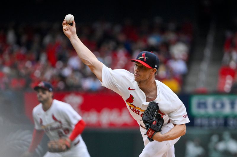 May 25, 2025; St. Louis, Missouri, USA;  St. Louis Cardinals starting pitcher Sonny Gray (54) pitches against the Arizona Diamondbacks during the second inning at Busch Stadium. Mandatory Credit: Jeff Curry-Imagn Images