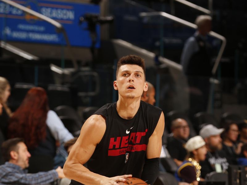 SAN FRANCISCO, CA - OCTOBER 27: Tyler Herro #14 of the Miami Heat warms up before the game against the Golden State Warriors on October 27, 2022 at Chase Center in San Francisco, California. NOTE TO USER: User expressly acknowledges and agrees that, by downloading and or using this photograph, user is consenting to the terms and conditions of Getty Images License Agreement. Mandatory Copyright Notice: Copyright 2022 NBAE (Photo by Jed Jacobsohn/NBAE via Getty Images)