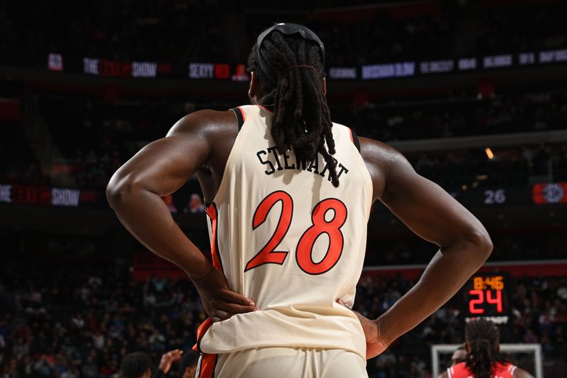 DETROIT, MI - NOVEMBER 18: Isaiah Stewart #28 of the Detroit Pistons looks on during the game against the Chicago Bulls on November 18, 2024 at Little Caesars Arena in Detroit, Michigan. NOTE TO USER: User expressly acknowledges and agrees that, by downloading and/or using this photograph, User is consenting to the terms and conditions of the Getty Images License Agreement. Mandatory Copyright Notice: Copyright 2024 NBAE (Photo by Chris Schwegler/NBAE via Getty Images)