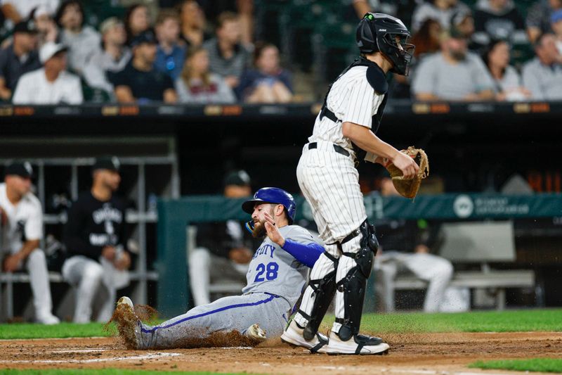 Aug 27, 2025; Chicago, Illinois, USA; Kansas City Royals center fielder Kyle Isbel (28) scores against the Chicago White Sox during the fifth inning at Rate Field. Mandatory Credit: Kamil Krzaczynski-Imagn Images Aug 27, 2025; Chicago, Illinois, USA; Kansas City Royals center fielder Kyle Isbel (28) scores against the Chicago White Sox during the fifth inning at Rate Field. Mandatory Credit: Kamil Krzaczynski-Imagn Images
