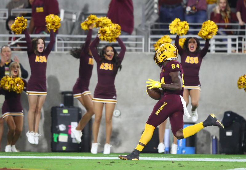 Nov 23, 2019; Tempe, AZ, USA; Arizona State Sun Devils wide receiver Frank Darby (84) catches a touchdown pass against the Oregon Ducks at Sun Devil Stadium. Mandatory Credit: Mark J. Rebilas-USA TODAY Sports