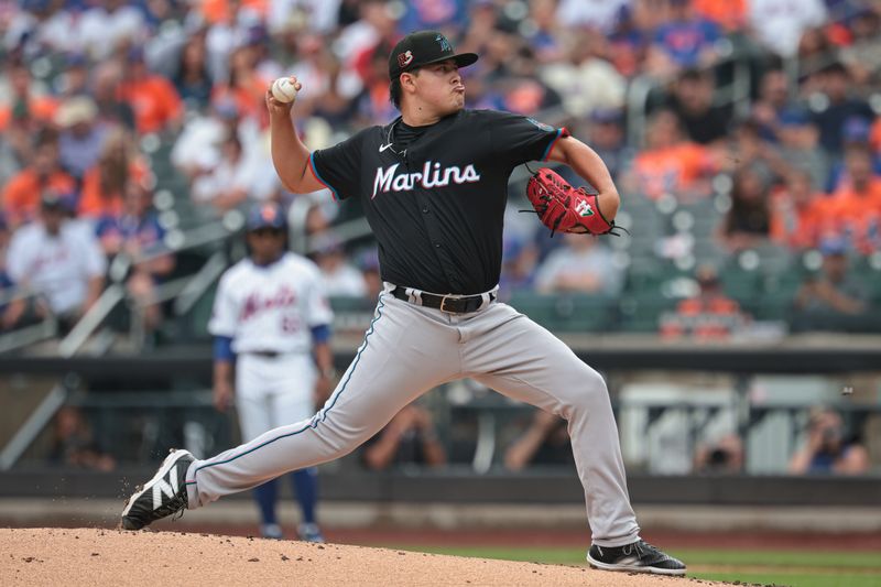 Aug 18, 2024; New York City, New York, USA; Miami Marlins starting pitcher Valente Bellozo (83) delivers a pitch during the first inning against the New York Mets at Citi Field. Mandatory Credit: Vincent Carchietta-USA TODAY Sports