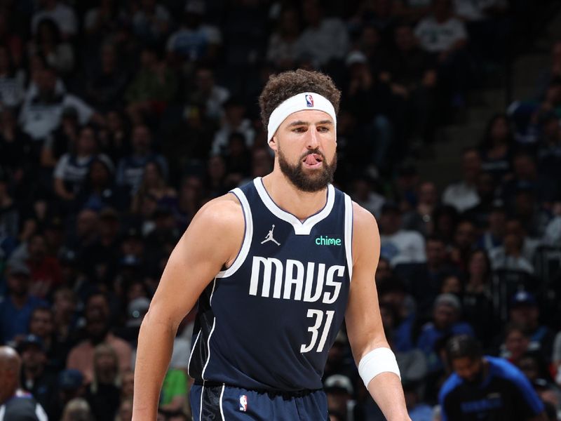 MINNEAPOLIS, MN -  OCTOBER 29: Klay Thompson #31 of the Dallas Mavericks looks on during the game against the Minnesota Timberwolves on October 29, 2024 at Target Center in Minneapolis, Minnesota. NOTE TO USER: User expressly acknowledges and agrees that, by downloading and or using this Photograph, user is consenting to the terms and conditions of the Getty Images License Agreement. Mandatory Copyright Notice: Copyright 2024 NBAE (Photo by David Sherman/NBAE via Getty Images)