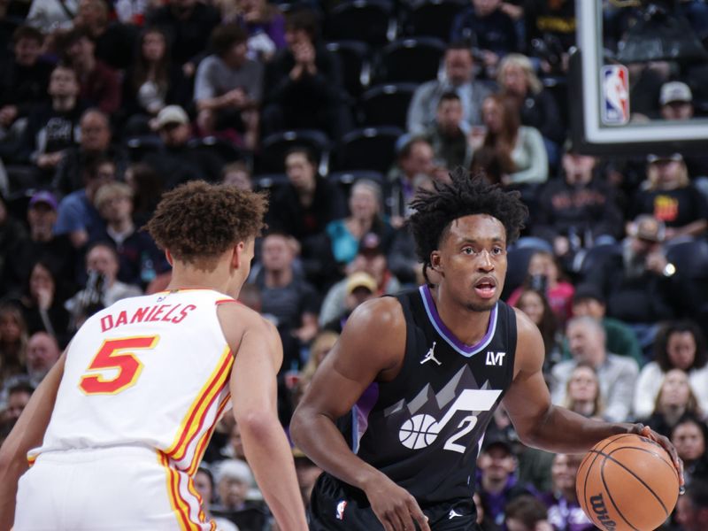 SALT LAKE CITY, UT - JANUARY 7: Collin Sexton #2 of the Utah Jazz drives to the basket during the game against the Atlanta Hawks on January 7, 2025 at Delta Center in Salt Lake City, Utah. NOTE TO USER: User expressly acknowledges and agrees that, by downloading and or using this Photograph, User is consenting to the terms and conditions of the Getty Images License Agreement. Mandatory Copyright Notice: Copyright 2025 NBAE (Photo by Melissa Majchrzak/NBAE via Getty Images)