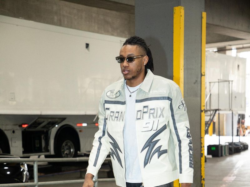 PORTLAND, OR - MARCH 13:  Jabari Walker #34 of the Portland Trail Blazers arrives to the arena before the game on March 13, 2024 at the Moda Center Arena in Portland, Oregon. NOTE TO USER: User expressly acknowledges and agrees that, by downloading and or using this photograph, user is consenting to the terms and conditions of the Getty Images License Agreement. Mandatory Copyright Notice: Copyright 2024 NBAE (Photo by Cameron Browne/NBAE via Getty Images)