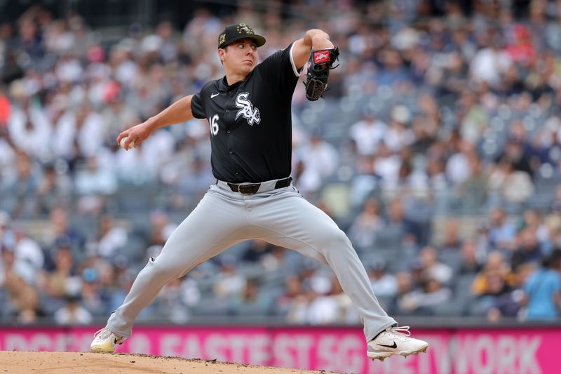 May 18, 2024; Bronx, New York, USA; Chicago White Sox starting pitcher Brad Keller (46) pitches against the New York Yankees during the first inning at Yankee Stadium. Mandatory Credit: Brad Penner-USA TODAY Sports