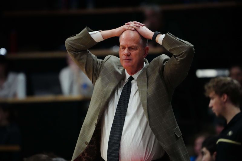 Jan 22, 2023; Boulder, Colorado, USA; in the second half at the CU Events Center. Mandatory Credit: Ron Chenoy-USA TODAY Sports