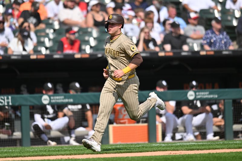 Sep 21, 2025; Chicago, Illinois, USA; San Diego Padres designated hitter Gavin Sheets (30) runs to home to score against the Chicago White Sox during the second inning at Rate Field. Mandatory Credit: Patrick Gorski-Imagn Images