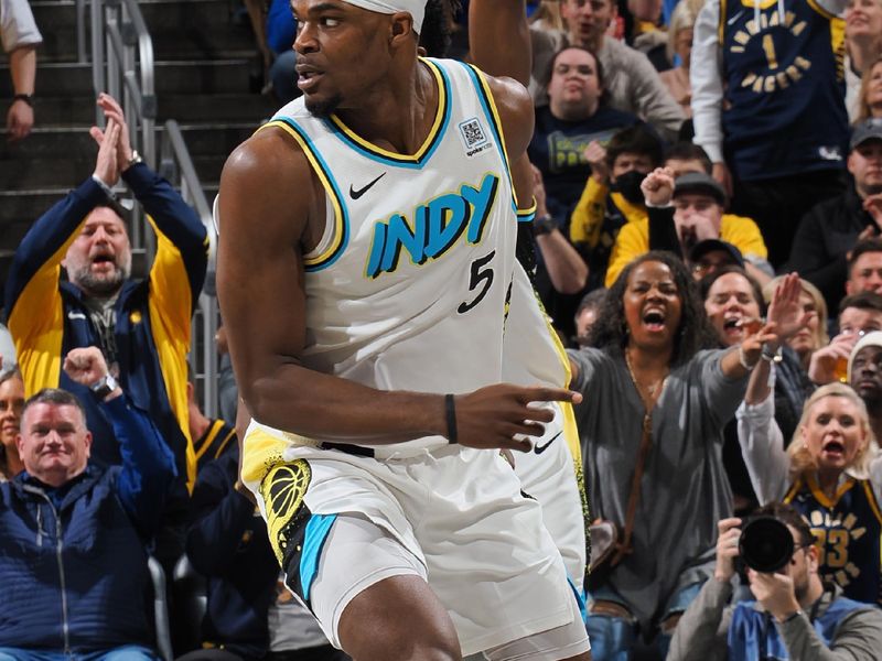 INDIANAPOLIS, IN - JANUARY 29:  Jarace Walker #5 of the Indiana Pacers looks on during the game against the Detroit Pistons on January 29, 2025 at Gainbridge Fieldhouse in Indianapolis, Indiana. NOTE TO USER: User expressly acknowledges and agrees that, by downloading and or using this Photograph, user is consenting to the terms and conditions of the Getty Images License Agreement. Mandatory Copyright Notice: Copyright 2025 NBAE (Photo by Ron Hoskins/NBAE via Getty Images)