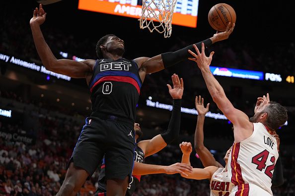 MIAMI, FL - OCTOBER 25: Jalen Duren #0 of the Detroit Pistons grabs a rebound against the Miami Heat on October 25, 2023 at Kaseya Center in Miami, Florida. NOTE TO USER: User expressly acknowledges and agrees that, by downloading and or using this Photograph, user is consenting to the terms and conditions of the Getty Images License Agreement. Mandatory Copyright Notice: Copyright 2023 NBAE (Photo by Eric Espada/NBAE via Getty Images)