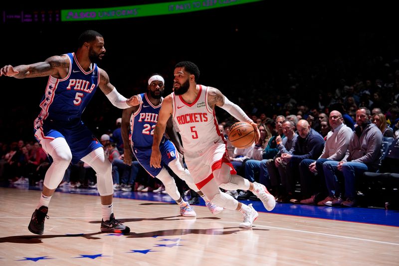 PHILADELPHIA, PA - JANUARY 15: Fred VanVleet #5 of the Houston Rockets drives to the basket during the game against the Philadelphia 76ers on January 15, 2024 at the Wells Fargo Center in Philadelphia, Pennsylvania NOTE TO USER: User expressly acknowledges and agrees that, by downloading and/or using this Photograph, user is consenting to the terms and conditions of the Getty Images License Agreement. Mandatory Copyright Notice: Copyright 2024 NBAE (Photo by Jesse D. Garrabrant/NBAE via Getty Images)