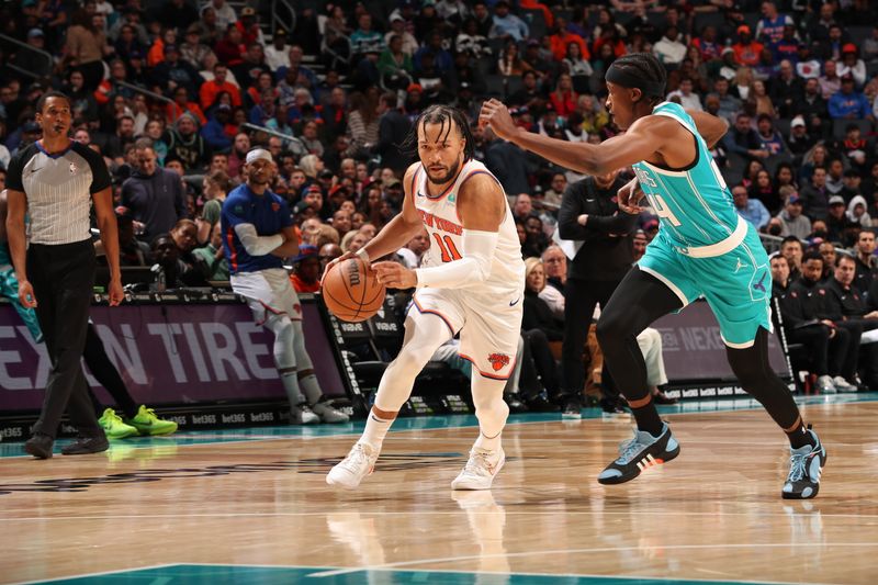 CHARLOTTE, NC - JANUARY 29: Jalen Brunson #11 of the New York Knicks drives to the basket during the game against the Charlotte Hornets on January 29, 2024 at Spectrum Center in Charlotte, North Carolina. NOTE TO USER: User expressly acknowledges and agrees that, by downloading and or using this photograph, User is consenting to the terms and conditions of the Getty Images License Agreement. Mandatory Copyright Notice: Copyright 2024 NBAE (Photo by Kent Smith/NBAE via Getty Images)