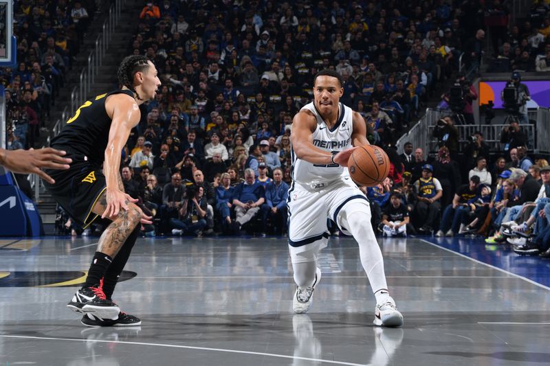 SAN FRANCISCO, CA - NOVEMBER 15: Desmond Bane #22 of the Memphis Grizzlies handles the ball during the game against the Golden State Warriors during the Emirates NBA Cup game on November 15, 2024 at Chase Center in San Francisco, California. NOTE TO USER: User expressly acknowledges and agrees that, by downloading and or using this photograph, user is consenting to the terms and conditions of Getty Images License Agreement. Mandatory Copyright Notice: Copyright 2024 NBAE (Photo by Noah Graham/NBAE via Getty Images)