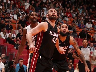 MIAMI, FL - DECEMBER 8: Kevin Love #42 of the Miami Heat boxes out during the game against the Cleveland Cavaliers on December 8, 2023 at Kaseya Center in Miami, Florida. NOTE TO USER: User expressly acknowledges and agrees that, by downloading and or using this Photograph, user is consenting to the terms and conditions of the Getty Images License Agreement. Mandatory Copyright Notice: Copyright 2023 NBAE (Photo by Issac Baldizon/NBAE via Getty Images)