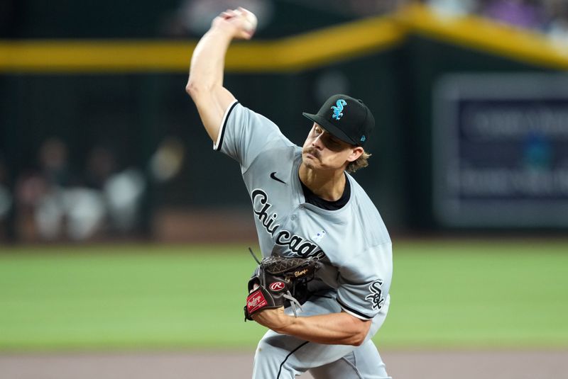 Jun 16, 2024; Phoenix, Arizona, USA; Chicago White Sox pitcher Drew Thorpe (33) pitches against the Arizona Diamondbacks during the first inning at Chase Field. Mandatory Credit: Joe Camporeale-USA TODAY Sports