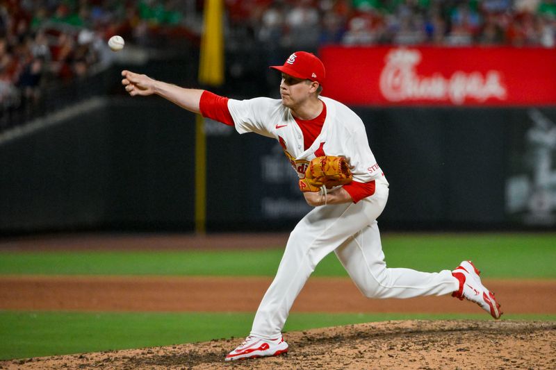 Jun 24, 2025; St. Louis, Missouri, USA;  St. Louis Cardinals relief pitcher Phil Maton (88) pitches against the Chicago Cubs during the eighth inning at Busch Stadium. Mandatory Credit: Jeff Curry-Imagn Images