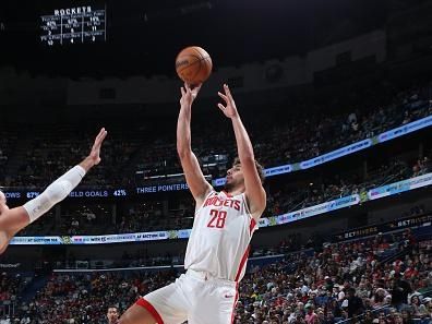 NEW ORLEANS, LA - DECEMBER 23: Alperen Sengun #28 of the Houston Rockets shoots the ball during the game against the New Orleans Pelicans on December 23, 2023 at the Smoothie King Center in New Orleans, Louisiana. NOTE TO USER: User expressly acknowledges and agrees that, by downloading and or using this Photograph, user is consenting to the terms and conditions of the Getty Images License Agreement. Mandatory Copyright Notice: Copyright 2023 NBAE (Photo by Layne Murdoch Jr./NBAE via Getty Images)