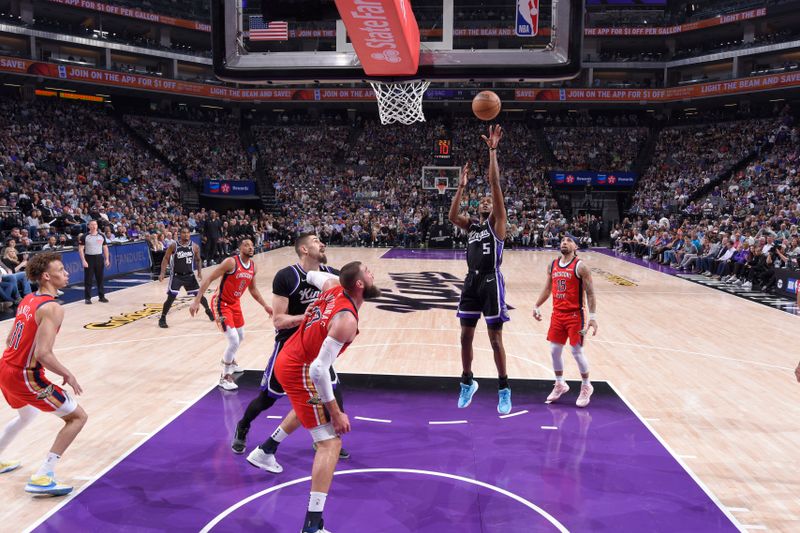 SACRAMENTO, CA - APRIL 11: De'Aaron Fox #5 of the Sacramento Kings shoots the ball during the game against the New Orleans Pelicans on April 11, 2024 at Golden 1 Center in Sacramento, California. NOTE TO USER: User expressly acknowledges and agrees that, by downloading and or using this Photograph, user is consenting to the terms and conditions of the Getty Images License Agreement. Mandatory Copyright Notice: Copyright 2024 NBAE (Photo by Rocky Widner/NBAE via Getty Images)