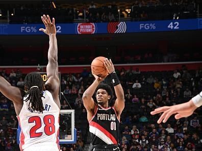 DETROIT, MI - NOVEMBER 1: Scoot Henderson #00 of the Portland Trail Blazers shoots the ball during the game against the Detroit Pistons on November 1, 2023 at Little Caesars Arena in Detroit, Michigan. NOTE TO USER: User expressly acknowledges and agrees that, by downloading and/or using this photograph, User is consenting to the terms and conditions of the Getty Images License Agreement. Mandatory Copyright Notice: Copyright 2023 NBAE (Photo by Chris Schwegler/NBAE via Getty Images)