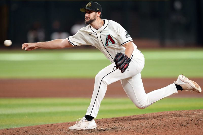 Diamondbacks vs Tigers: Christian Walker Set to Lead the Charge in Detroit