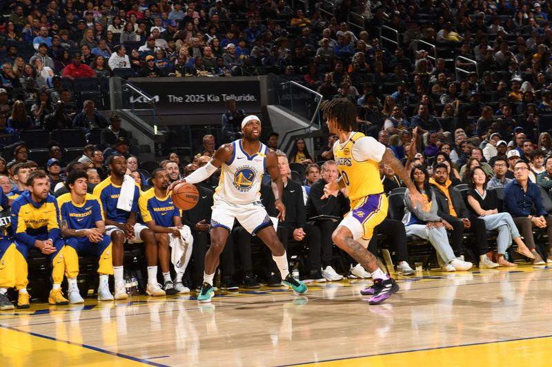 SAN FRANCISCO, CA - OCTOBER 18: Buddy Hield #7 of the Golden State Warriors handles the ball during the game against the Los Angeles Lakers during a NBA Preseason game on October 18, 2024 at Chase Center in San Francisco, California. NOTE TO USER: User expressly acknowledges and agrees that, by downloading and or using this photograph, user is consenting to the terms and conditions of Getty Images License Agreement. Mandatory Copyright Notice: Copyright 2024 NBAE (Photo by Noah Graham/NBAE via Getty Images)