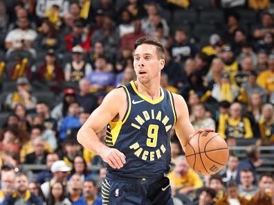 INDIANAPOLIS, IN - NOVEMBER 6: T.J. McConnell #9 of the Indiana Pacers brings the ball up court against the San Antonio Spurs on November 6, 2023 at Gainbridge Fieldhouse in Indianapolis, Indiana. NOTE TO USER: User expressly acknowledges and agrees that, by downloading and or using this Photograph, user is consenting to the terms and conditions of the Getty Images License Agreement. Mandatory Copyright Notice: Copyright 2023 NBAE (Photo by Jeff Haynes/NBAE via Getty Images)