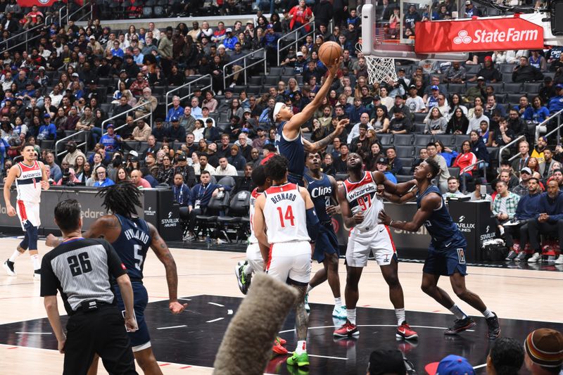 LOS ANGELES, CA - MARCH 1: Brandon Boston Jr. #4 of the LA Clippers drives to the basket during the game against the Washington Wizards on March 1, 2024 at Crypto.Com Arena in Los Angeles, California. NOTE TO USER: User expressly acknowledges and agrees that, by downloading and/or using this Photograph, user is consenting to the terms and conditions of the Getty Images License Agreement. Mandatory Copyright Notice: Copyright 2024 NBAE (Photo by Adam Pantozzi/NBAE via Getty Images)