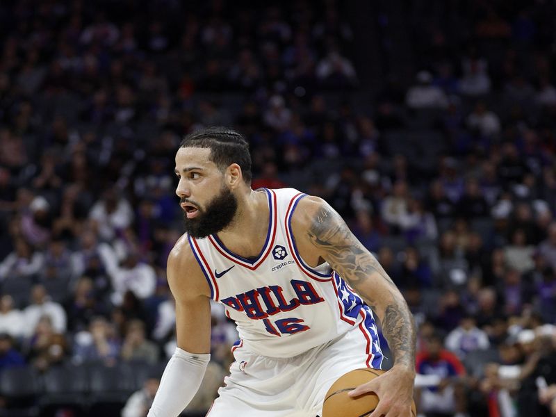 SACRAMENTO, CALIFORNIA - JANUARY 01: Caleb Martin #16 of the Philadelphia 76ers dribbling the ball against the Sacramento Kings during the second half of an NBA basketball game at Golden 1 Center on January 01, 2025 in Sacramento, California. NOTE TO USER: User expressly acknowledges and agrees that, by downloading and or using this photograph, User is consenting to the terms and conditions of the Getty Images License Agreement. (Photo by Thearon W. Henderson/Getty Images)