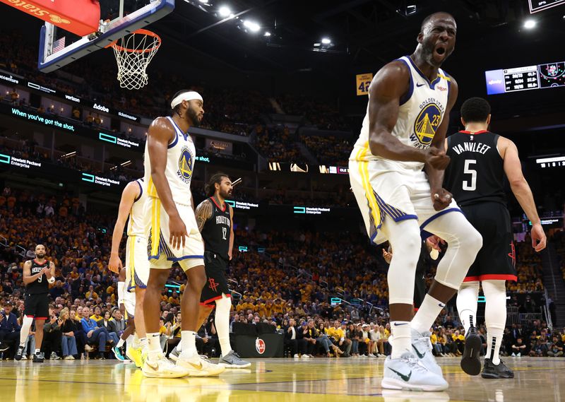 SAN FRANCISCO, CALIFORNIA - APRIL 26: Draymond Green #23 of the Golden State Warriors reacts after a play during the fourth quarter in Game Three of the Western Conference First Round NBA Playoffs against the Houston Rockets at Chase Center on April 26, 2025 in San Francisco, California. NOTE TO USER: User expressly acknowledges and agrees that, by downloading and or using this photograph, User is consenting to the terms and conditions of the Getty Images License Agreement. (Photo by Ezra Shaw/Getty Images)