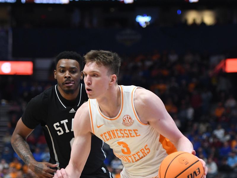 Mar 15, 2024; Nashville, TN, USA; Tennessee Volunteers guard Dalton Knecht (3) drives to the basket during the first half against the Mississippi State Bulldogs at Bridgestone Arena. Mandatory Credit: Christopher Hanewinckel-USA TODAY Sports