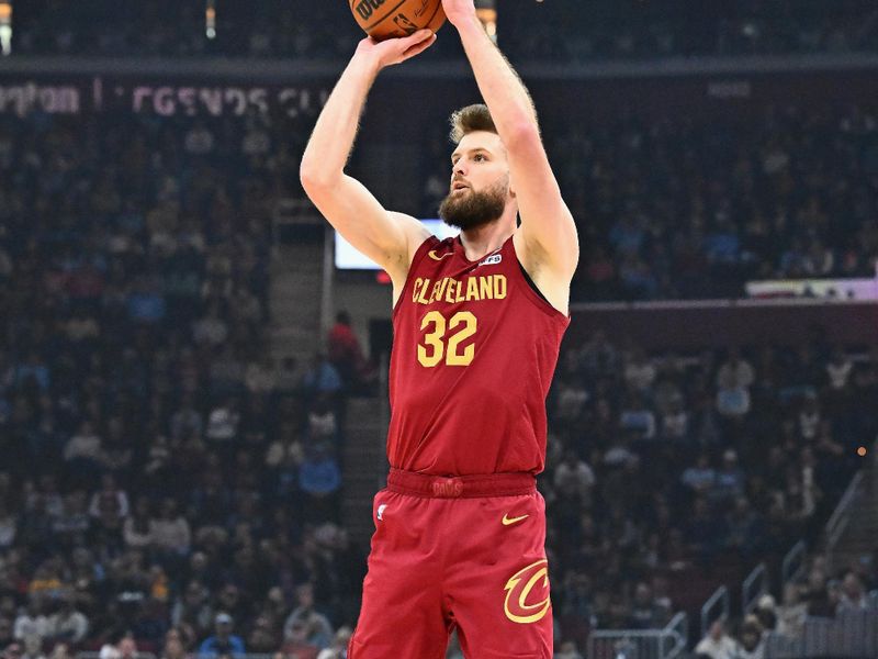 CLEVELAND, OHIO - JANUARY 09: Dean Wade #32 of the Cleveland Cavaliers shoots during the first quarter against the Toronto Raptors at Rocket Mortgage Fieldhouse on January 09, 2025 in Cleveland, Ohio. NOTE TO USER: User expressly acknowledges and agrees that, by downloading and or using this photograph, User is consenting to the terms and conditions of the Getty Images License Agreement. (Photo by Jason Miller/Getty Images)