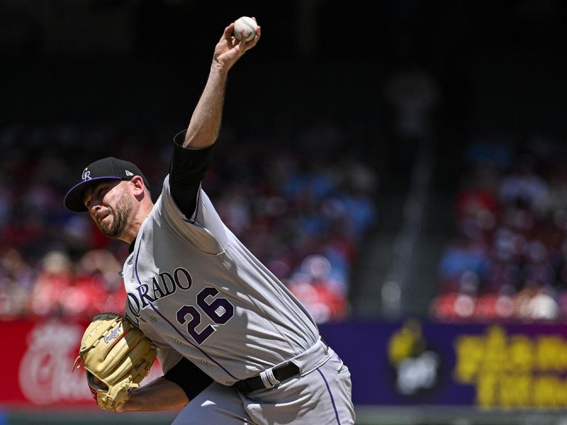 Aug 6, 2023; St. Louis, Missouri, USA;  Colorado Rockies starting pitcher Austin Gomber (26) pitches against the St. Louis Cardinals during the first inning at Busch Stadium. Mandatory Credit: Jeff Curry-USA TODAY Sports