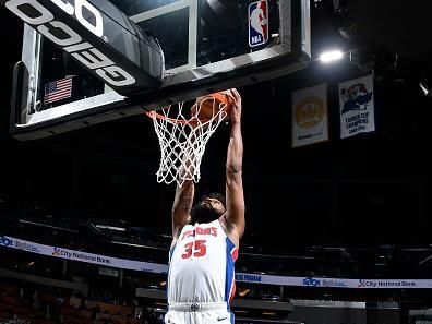 ORLANDO, FL - DECEMBER 8: Marvin Bagley III #35 of the Detroit Pistons dunks the ball during the game against the Orlando Magic on December 8, 2023 at Amway Center in Orlando, Florida. NOTE TO USER: User expressly acknowledges and agrees that, by downloading and or using this photograph, User is consenting to the terms and conditions of the Getty Images License Agreement. Mandatory Copyright Notice: Copyright 2023 NBAE (Photo by Fernando Medina/NBAE via Getty Images)