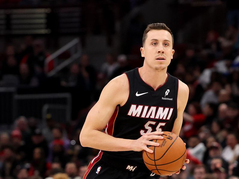 CHICAGO, ILLINOIS - FEBRUARY 04: Duncan Robinson #55 of the Miami Heat in action against the Chicago Bulls at the United Center on February 04, 2025 in Chicago, Illinois. NOTE TO USER: User expressly acknowledges and agrees that, by downloading and or using this photograph, user is consenting to the terms and conditions of the Getty Images License Agreement.  (Photo by Luke Hales/Getty Images)