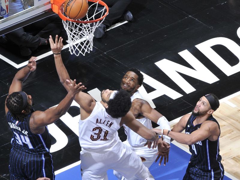 ORLANDO, FL - JANUARY 22: Jarrett Allen #31 of the Cleveland Cavaliers drives to the basket during the game against the Orlando Magic on January 22, 2024 at Kia Center in Orlando, Florida. NOTE TO USER: User expressly acknowledges and agrees that, by downloading and or using this photograph, User is consenting to the terms and conditions of the Getty Images License Agreement. Mandatory Copyright Notice: Copyright 2024 NBAE (Photo by Fernando Medina/NBAE via Getty Images)