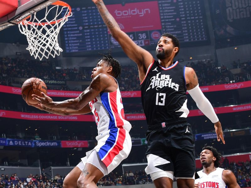 LOS ANGELES, CA - FEBRUARY 10: Marcus Sasser #25 of the Detroit Pistons goes to the basket during the game on February 10, 2024 at Crypto.Com Arena in Los Angeles, California. NOTE TO USER: User expressly acknowledges and agrees that, by downloading and/or using this Photograph, user is consenting to the terms and conditions of the Getty Images License Agreement. Mandatory Copyright Notice: Copyright 2024 NBAE (Photo by Adam Pantozzi/NBAE via Getty Images)