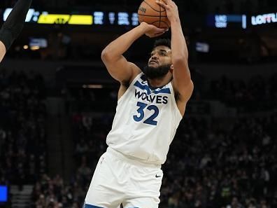 MINNEAPOLIS, MN -  NOVEMBER 30 :  Karl-Anthony Towns #32 of the Minnesota Timberwolves shoots the ball during the game against the Utah Jazz on November 30, 2023 at Target Center in Minneapolis, Minnesota. NOTE TO USER: User expressly acknowledges and agrees that, by downloading and or using this Photograph, user is consenting to the terms and conditions of the Getty Images License Agreement. Mandatory Copyright Notice: Copyright 2023 NBAE (Photo by Jordan Johnson/NBAE via Getty Images)