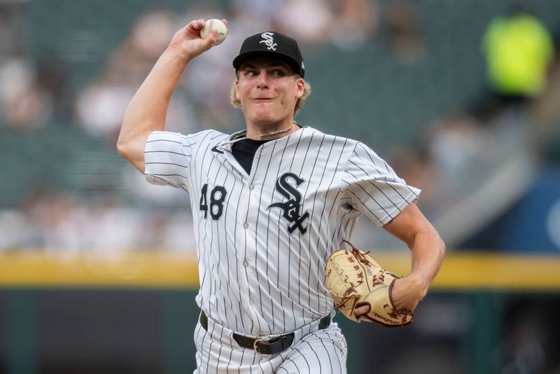 Jul 30, 2024; Chicago, Illinois, USA; Chicago White Sox starting pitcher Jonathan Cannon (48) pitches during the first inning against the Kansas City Royals at Guaranteed Rate Field. Mandatory Credit: Patrick Gorski-USA TODAY Sports