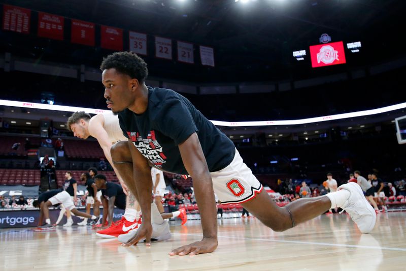 Feb 18, 2024; Columbus, Ohio, USA;  Ohio State Buckeyes guard Dale Bonner (4) warms up before the game against the Purdue Boilermakers at Value City Arena. Mandatory Credit: Joseph Maiorana-USA TODAY Sports